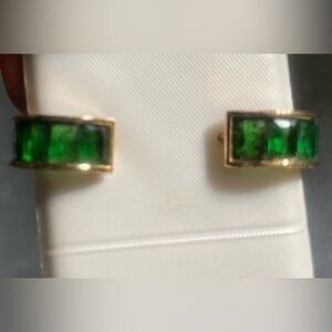 Emerald Emerald gold plated hugs earrings New.